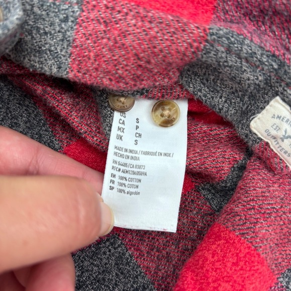 American Eagle Outfitter Slim Fit Buffalo Plaid Flannel Shirt Womens S Red Gray - Picture 4 of 5
